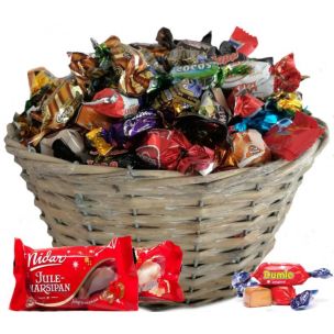 Christmas gifts Chocolate Basket 2000g
Gift Basket to Norway, wine gift basket to Norway, champagne gift baskets to Norway, fruti gift baskets to Norway, father day gift to Norway,  birthday gift basket to Norway, Tank you gift basket to Norway, buisness