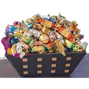 Chocolate as  Business Gifts  Ca.2000g 
Gift Basket to Norway, wine gift basket to Norway, champagne gift baskets to Norway, fruti gift baskets to Norway, father day gift to Norway,  birthday gift basket to Norway, Tank you gift basket to Norway, buisnes