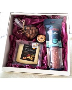 Charcuterie and Cheese Gift Box
Gift Basket to Norway, wine gift basket to Norway, champagne gift baskets to Norway, fruti gift baskets to Norway, father day gift to Norway,  birthday gift basket to Norway, Tank you gift basket to Norway, buisness gift t