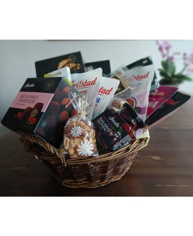 Bedrifts Gourmet Gavekurv med Spekemat og Snacks
