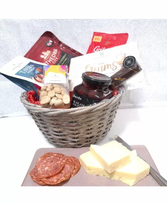 Jule favoritt gaver, julegaver, julegaver til ansatte, send julegaver, julegavekurv, firmagaver til jul, eksklusive julegaver, julegavelevering, julegaveideer, gaver til ansatte, julegave med frukt og sjokolade
