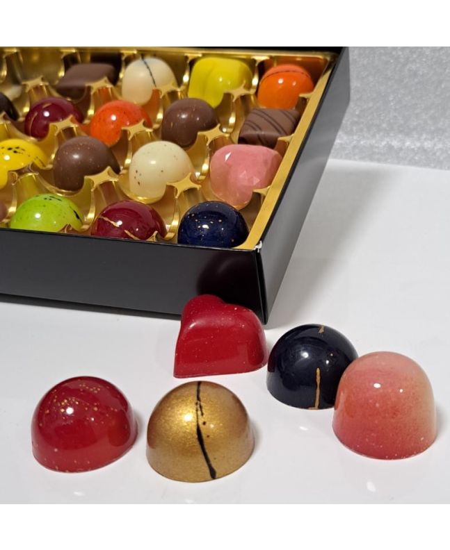 Confectionery, Chocolate, 24 Pieces, Delivery Service, Norway, Gourmet Treats, Artisanal Chocolates, Gift Box, Sweet Delights, Premium Chocolate, Online Ordering, Special Occasion Treats, Norwegian Chocolate Delivery, Luxury Sweets, Handcrafted Confection