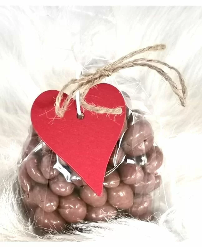 Licorice with chocolate, Gift Basket to Norway, wine gift basket to Norway, champagne gift baskets to Norway, fruti gift baskets to Norway, father day gift to Norway,  birthday gift basket to Norway, Tank you gift basket to Norway, buisness gift to Norway