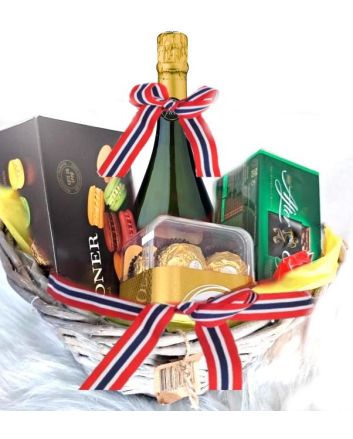 17th of may food gift basket favourite, send 1th of may flowers, cheese basket, 17 May Gifts, summer gifts, Flowers at the door, flowers delivery hospital, 17th of may gifts, confectionery at the door, food gifts, Christmas gifts at the door, confectioner