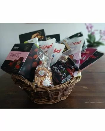 Gourmet Delights Gift Box