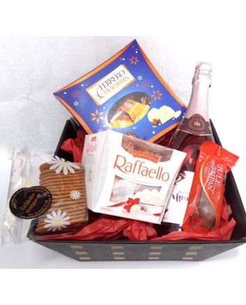 Eksklusiv Julekurv med Ferrero Rocher
Firmagaver, Julegaver, Bedriftsgaver,  Julegaver til ansatte, Julegaver til kunder, Firmagaver med logo, Bedriftsjulegaver, Forretningsgaver, Eksklusive gaver,Tilpassede firmagaver,  julegaver, send julegaver,