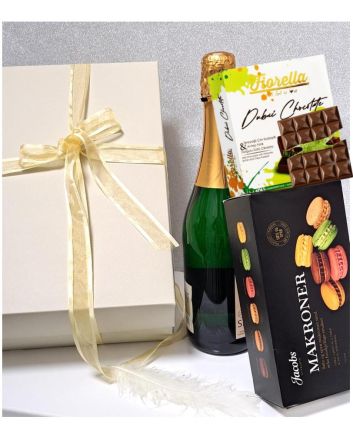 Gavekurver
Gaveesker
Gourmetkurver
Bursdagsgavekurver
Kondolansekurver
Påskegavekurver
Julekurver
Farsdagsgavekurver
Morsdagsgavekurver
Forretningsgavekurver
Gaver til nytt hjem
Gaver til nyfødt
Helse og velvære
Luksuskurver
Bedringskurver
