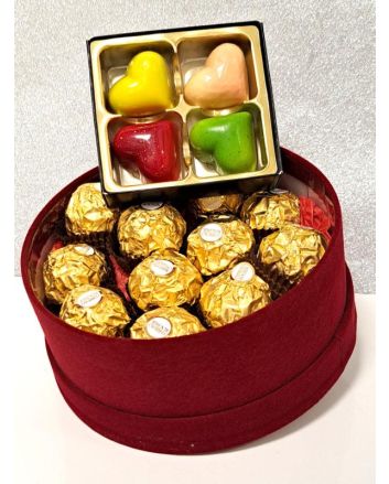 luxurious chocolate gift, chocolate gift box, premium chocolate gift, chocolate gifts Norway, chocolate delivery Norway, gourmet chocolate gift, exclusive chocolate box, corporate chocolate gift, chocolate present Norway, high-end chocolate gifts