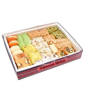 Mixed Mithai Gift Box, Mixed Mithai Gift Box, Eid Mubarak Gift, Eid Gift box, Eid gift, Eid gift ferrero rocher, Eid gaver, Eid gaver til barn, Ramadan gaver, Ramadan gaver til barn,  Mixed mithai gift, Mixed mithai gave, Mixed Mithai Gift Box, Sende rose