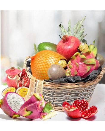 exotic fruit, chocolate, gift basket, fruit basket, gourmet gifts, Norway delivery, tropical fruits, dragon fruit, passion fruit, pink pomelo, pineapple, pomegranate, apple, Ferrero Rocher, luxury gifts, special occasion gifts