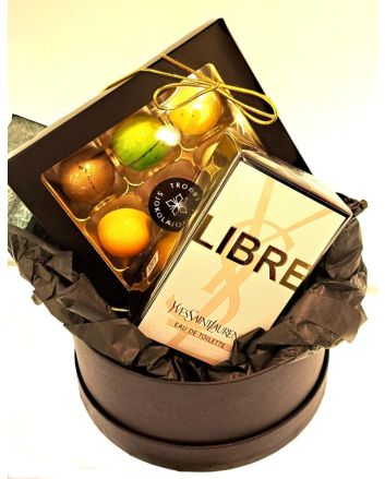 Yves Saint Luxury Gift Set for Women is the ultimate expression of elegance, taste, and indulgence. Thoughtfully curated by Delikate Matgaver, this luxurious gourmet gift box is designed to impress and delight any woman who appreciates life’s finer pleasu