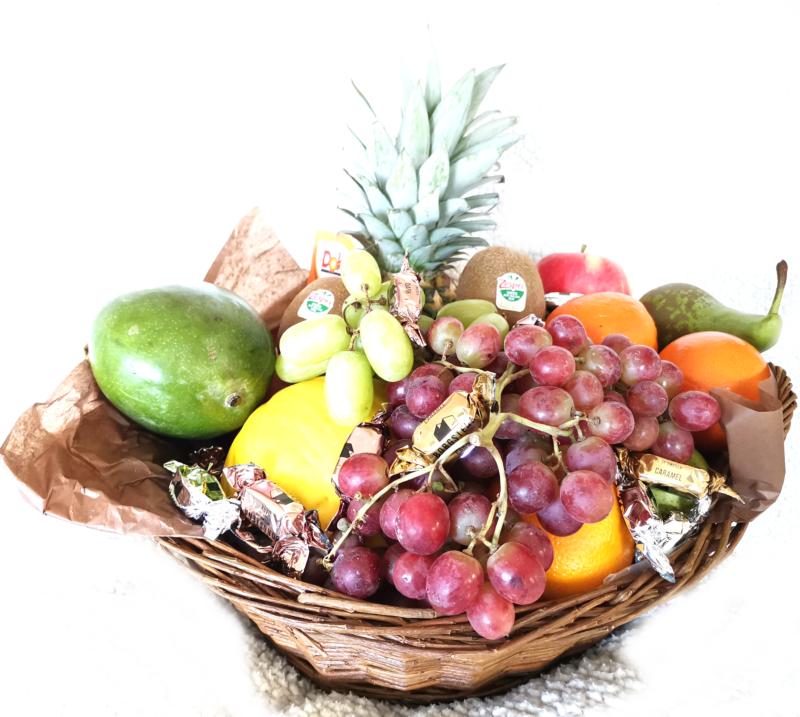 fruktkurv gave til ansatte